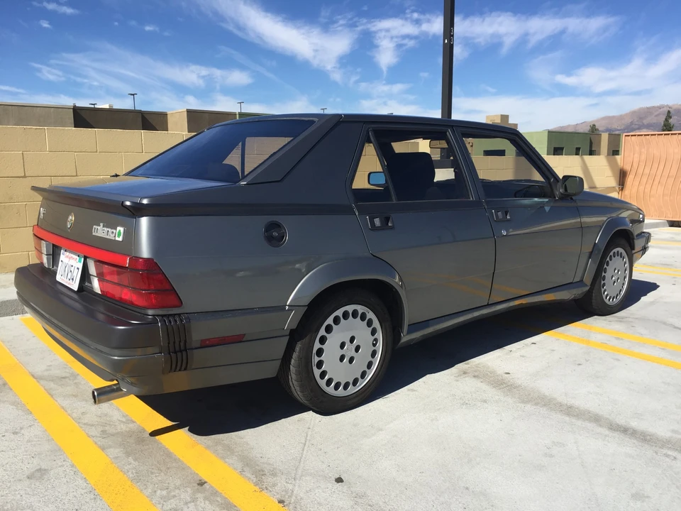 1987 Alfa Romeo 75/Milano - Image 3 of 31