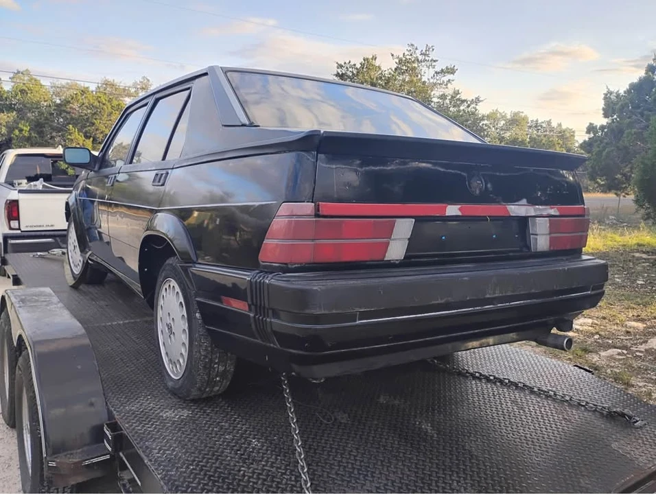 1987 Alfa Romeo 75/Milano - Image 2 of 2