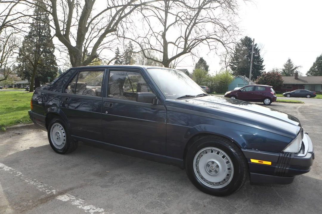1987 Alfa Romeo 75/Milano - Image 3 of 20