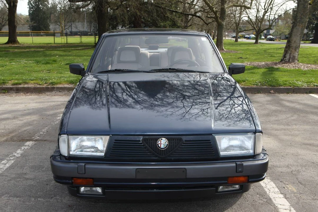1987 Alfa Romeo 75/Milano - Image 2 of 20