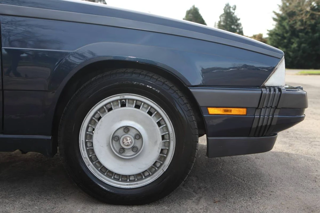 1987 Alfa Romeo 75/Milano - Image 12 of 20