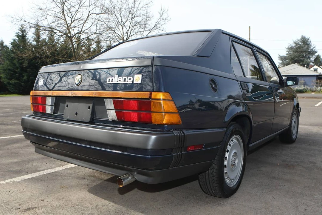 1987 Alfa Romeo 75/Milano - Image 5 of 20