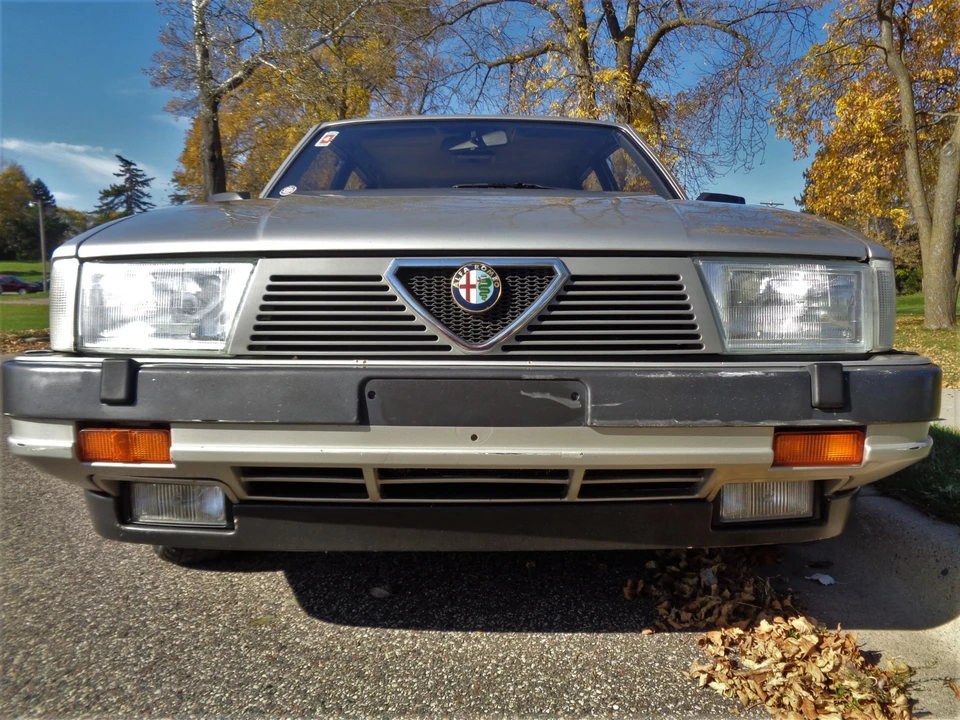 1987 Alfa Romeo 75/Milano - Image 13 of 31