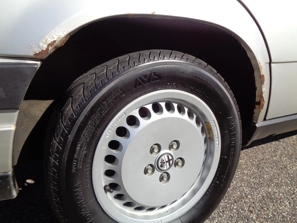 1987 Alfa Romeo 75/Milano - Image 31 of 31