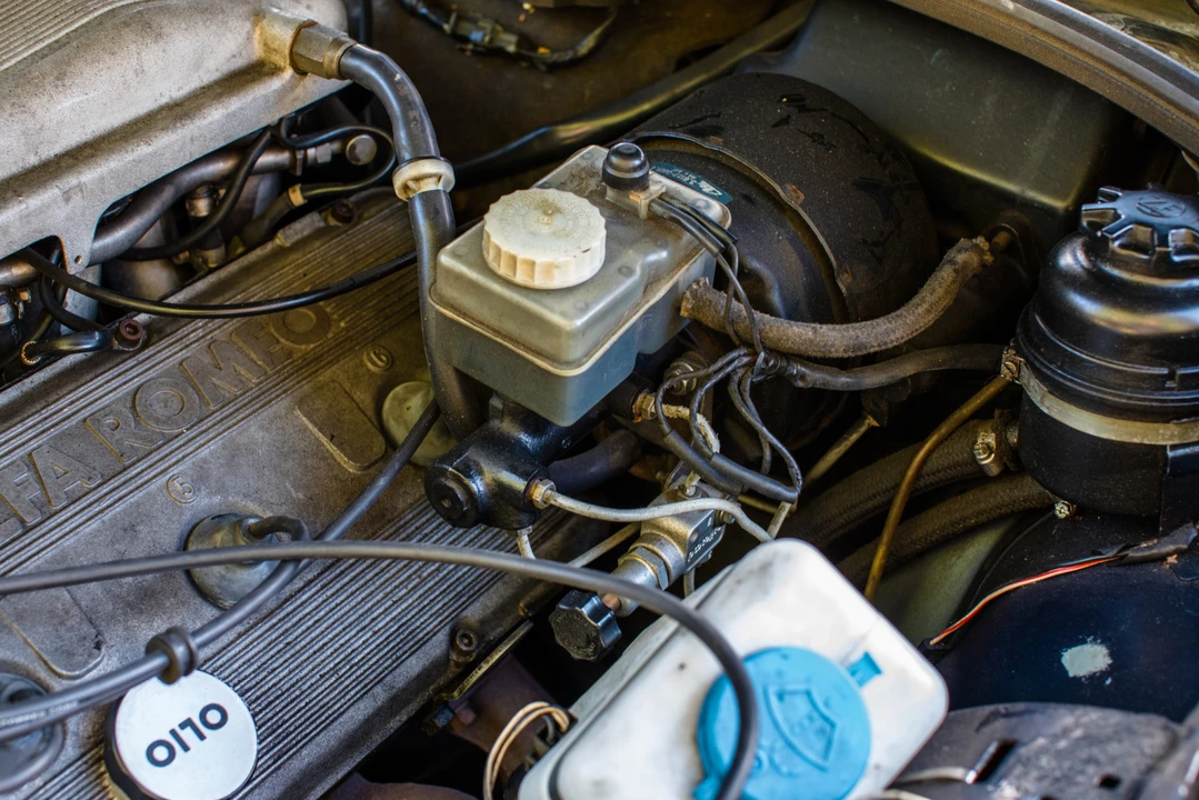 1987 Alfa Romeo 75/Milano - Image 28 of 31