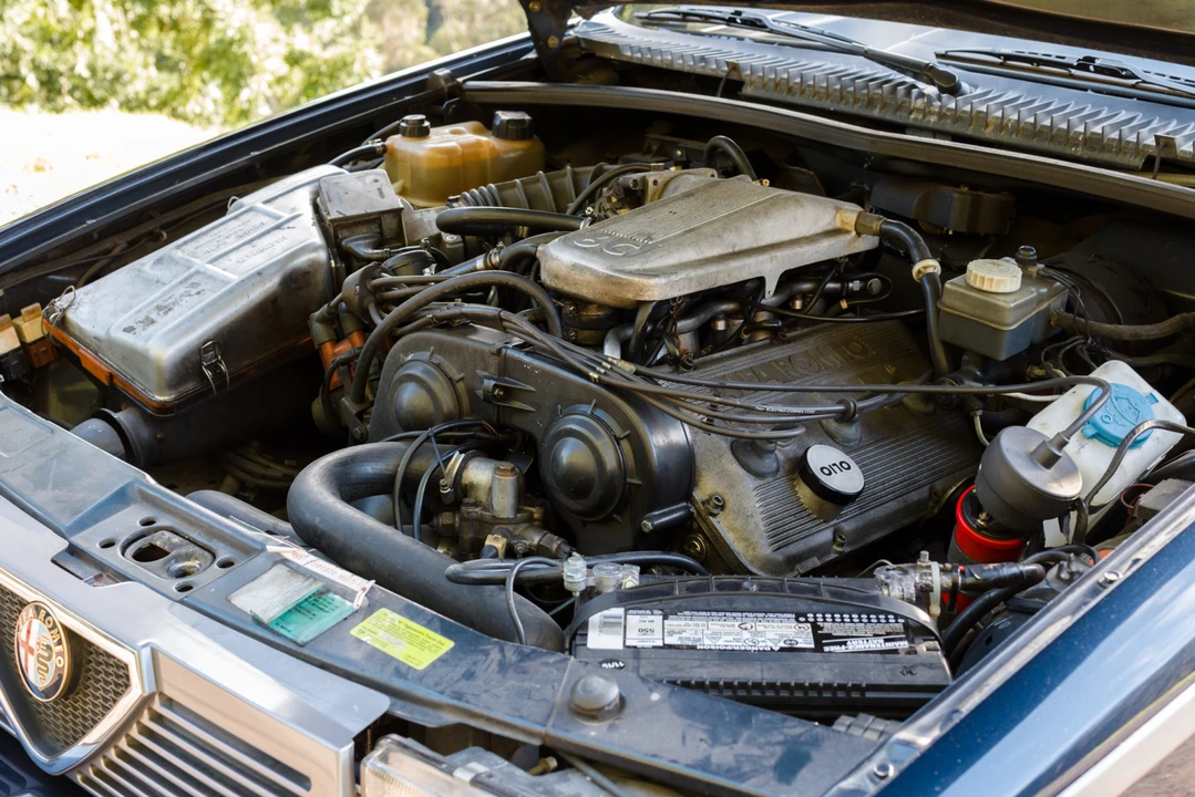 1987 Alfa Romeo 75/Milano - Image 25 of 31