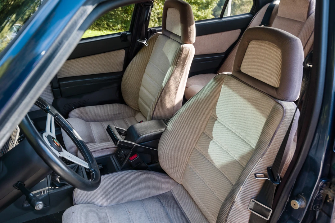 1987 Alfa Romeo 75/Milano - Image 21 of 31