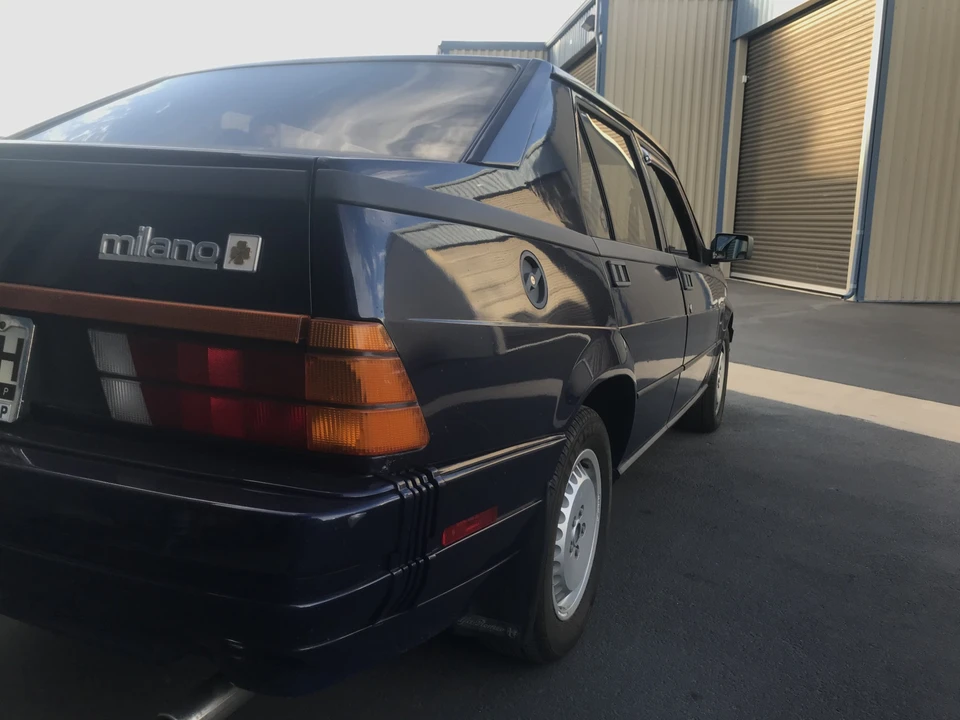 1987 Alfa Romeo 75/Milano - Image 18 of 31