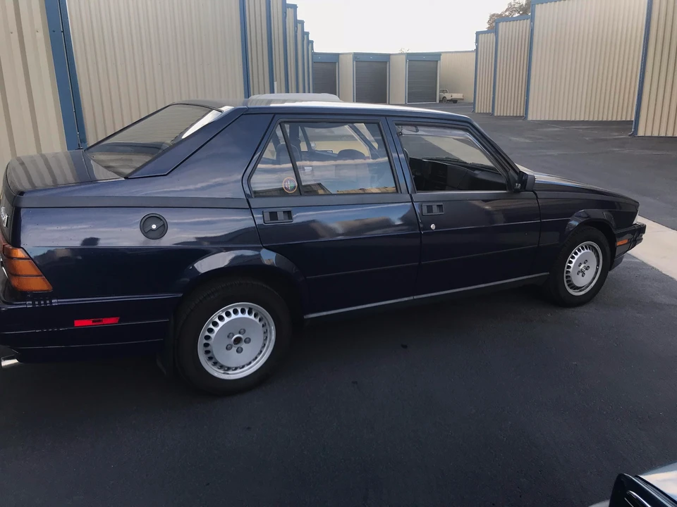 1987 Alfa Romeo 75/Milano - Image 8 of 31