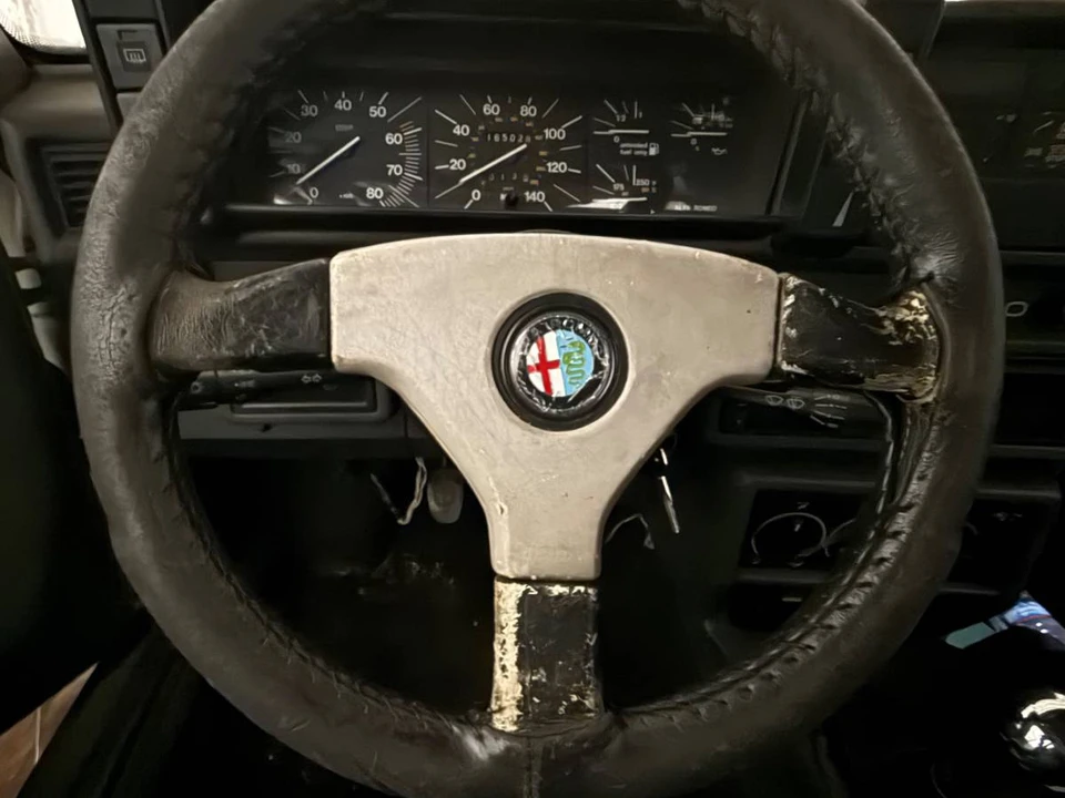 1987 Alfa Romeo 75/Milano - Image 12 of 17