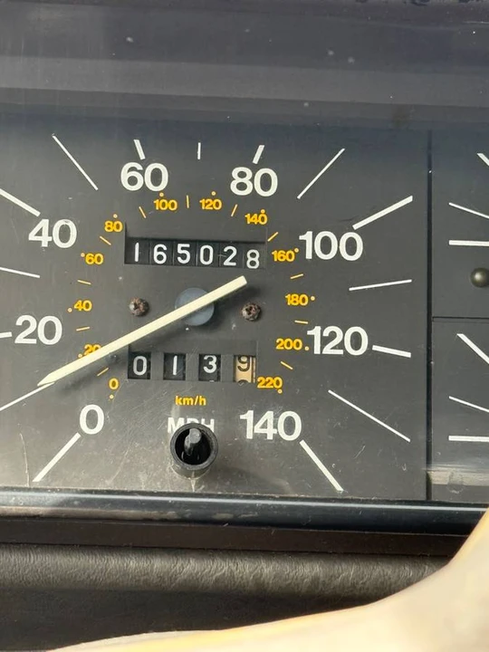 1987 Alfa Romeo 75/Milano - Image 14 of 17