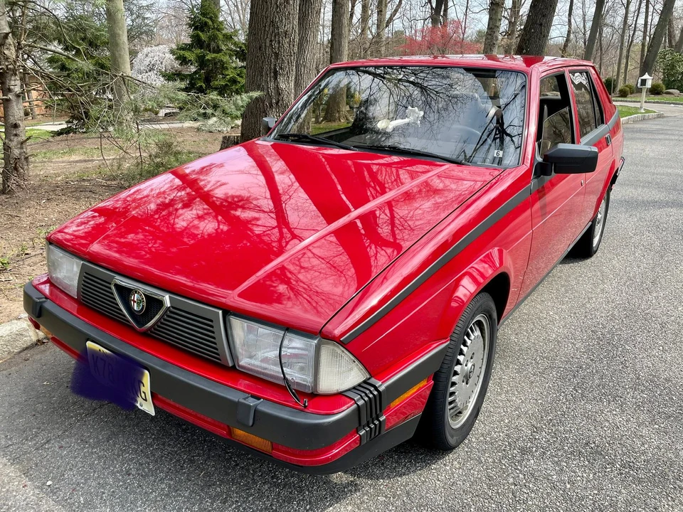 1987 Alfa Romeo 75/Milano - Image 2 of 31