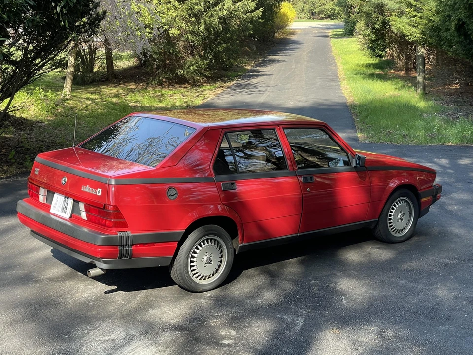 1987 Alfa Romeo 75/Milano - Image 14 of 31