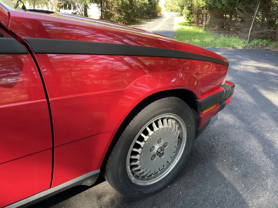 1987 Alfa Romeo 75/Milano - Image 25 of 31