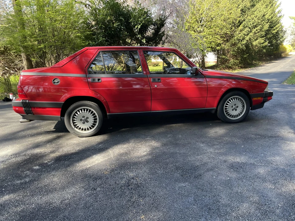 1987 Alfa Romeo 75/Milano - Image 15 of 31