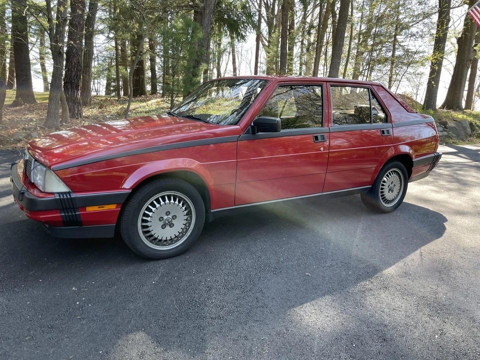 1987 Alfa Romeo 75/Milano - Image 4 of 31