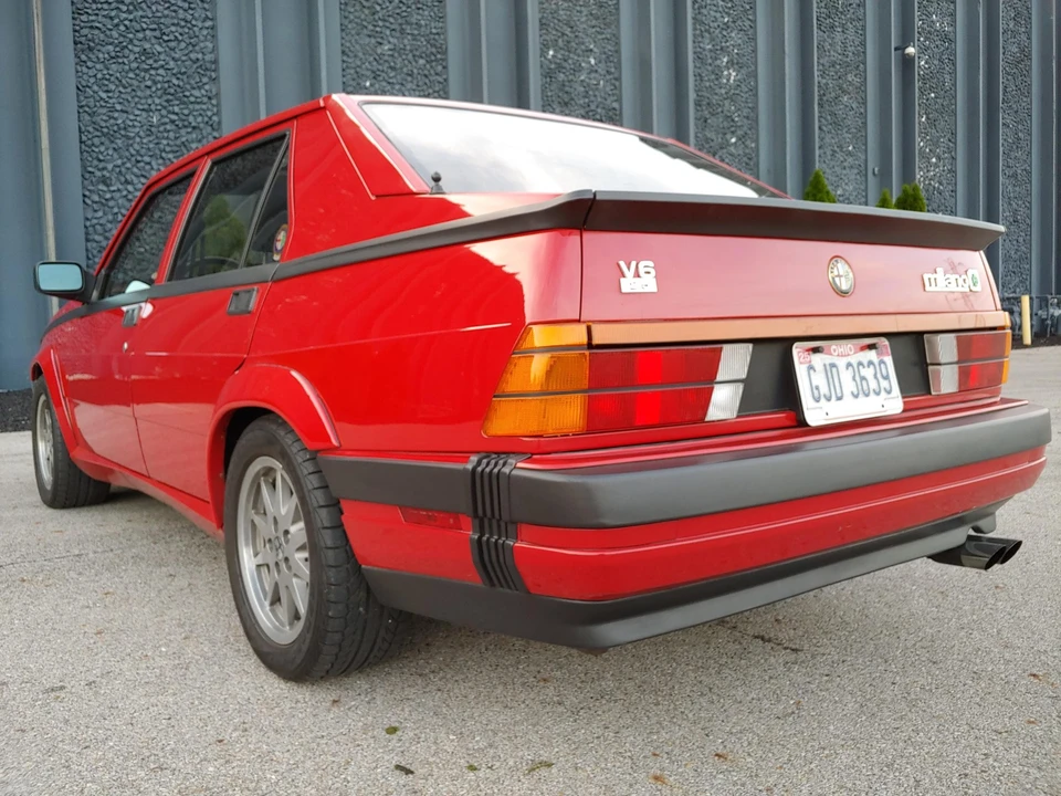 1987 Alfa Romeo 75/Milano - Image 18 of 31