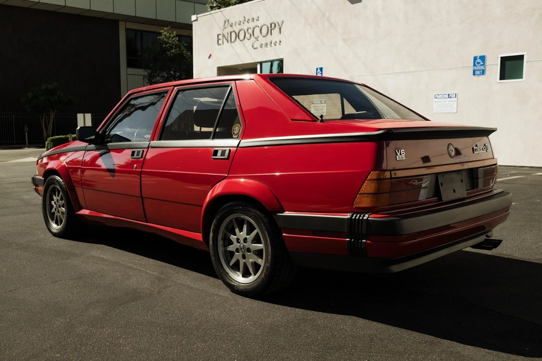 1987 Alfa Romeo 75/Milano - Image 10 of 31
