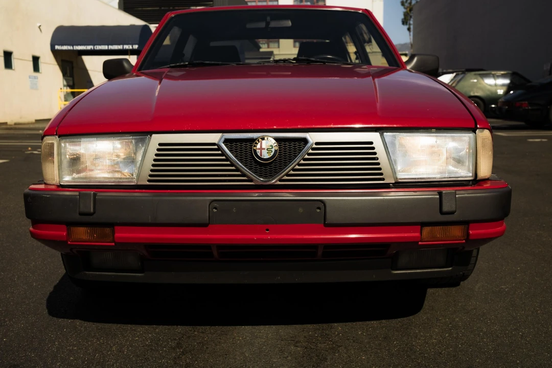 1987 Alfa Romeo 75/Milano - Image 10 of 31