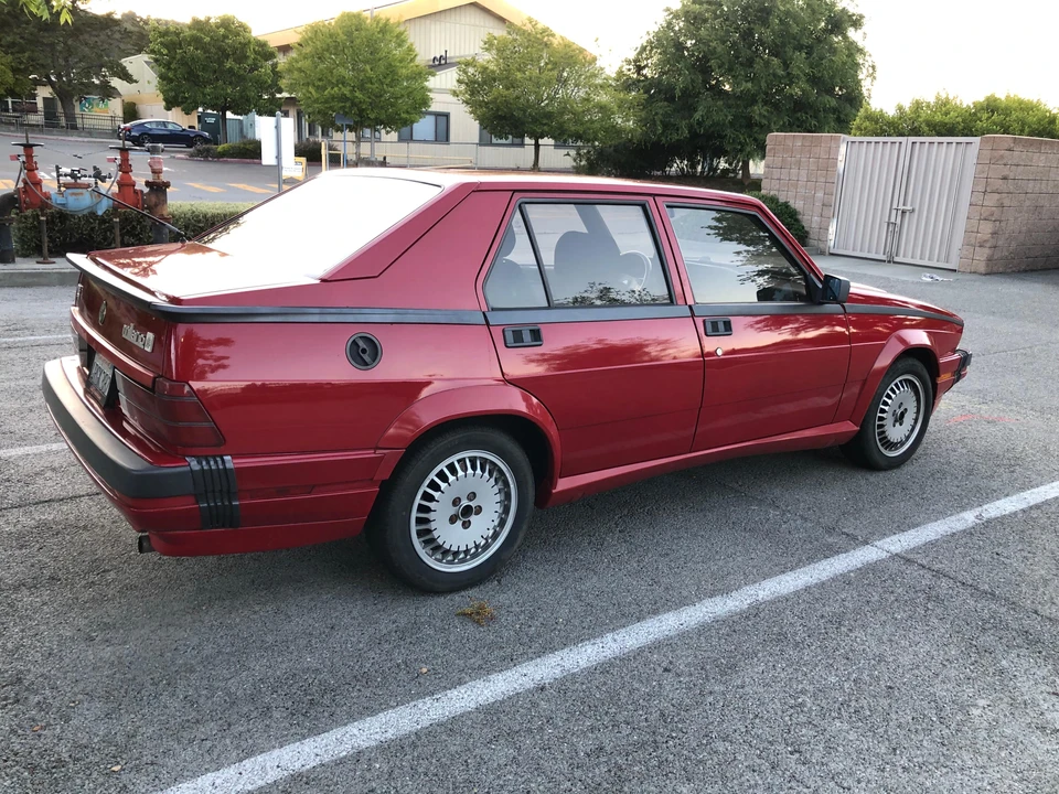 1987 Alfa Romeo 75/Milano - Image 14 of 25