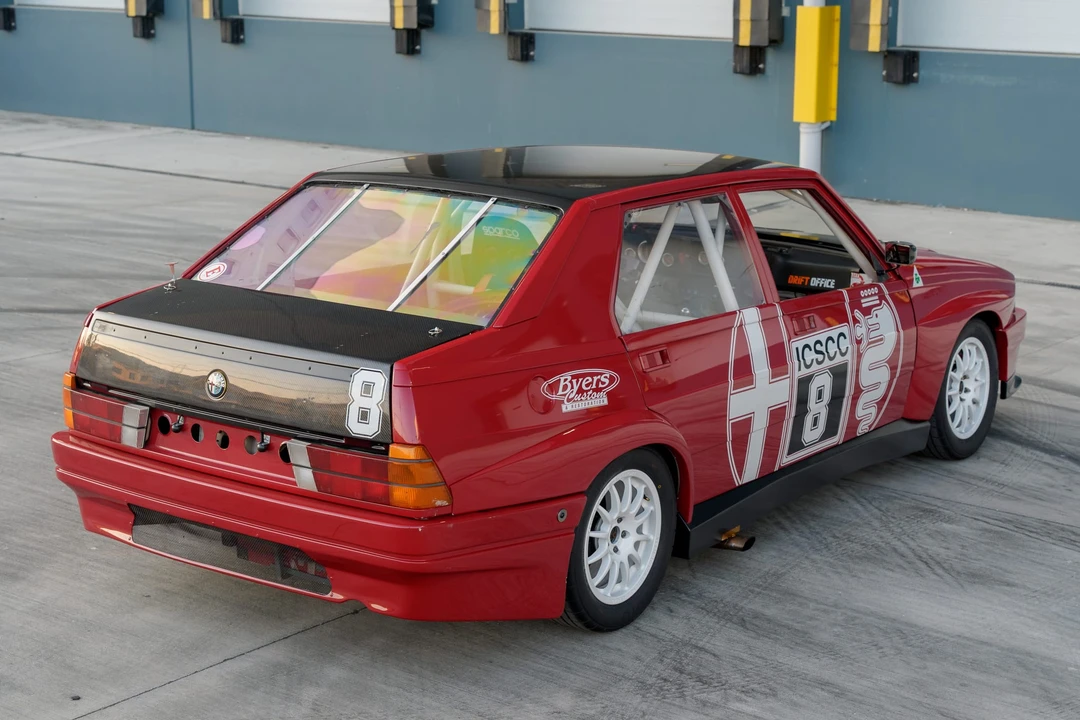 1987 Alfa Romeo 75/Milano - Image 24 of 31