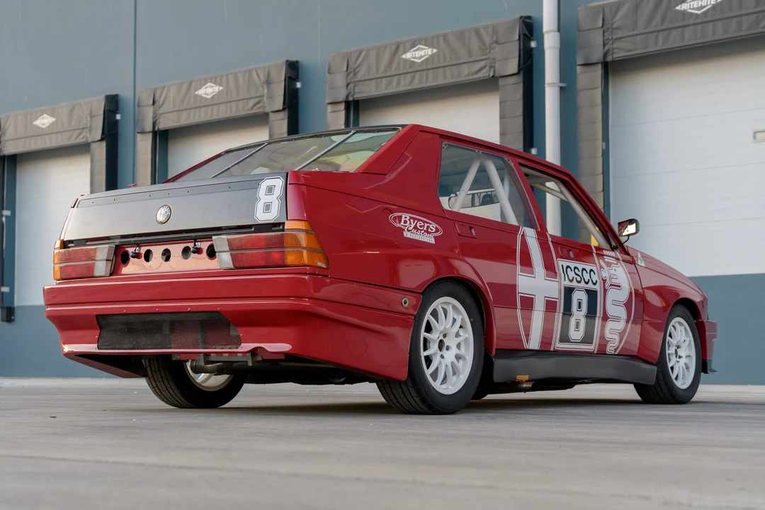 1987 Alfa Romeo 75/Milano - Image 25 of 31