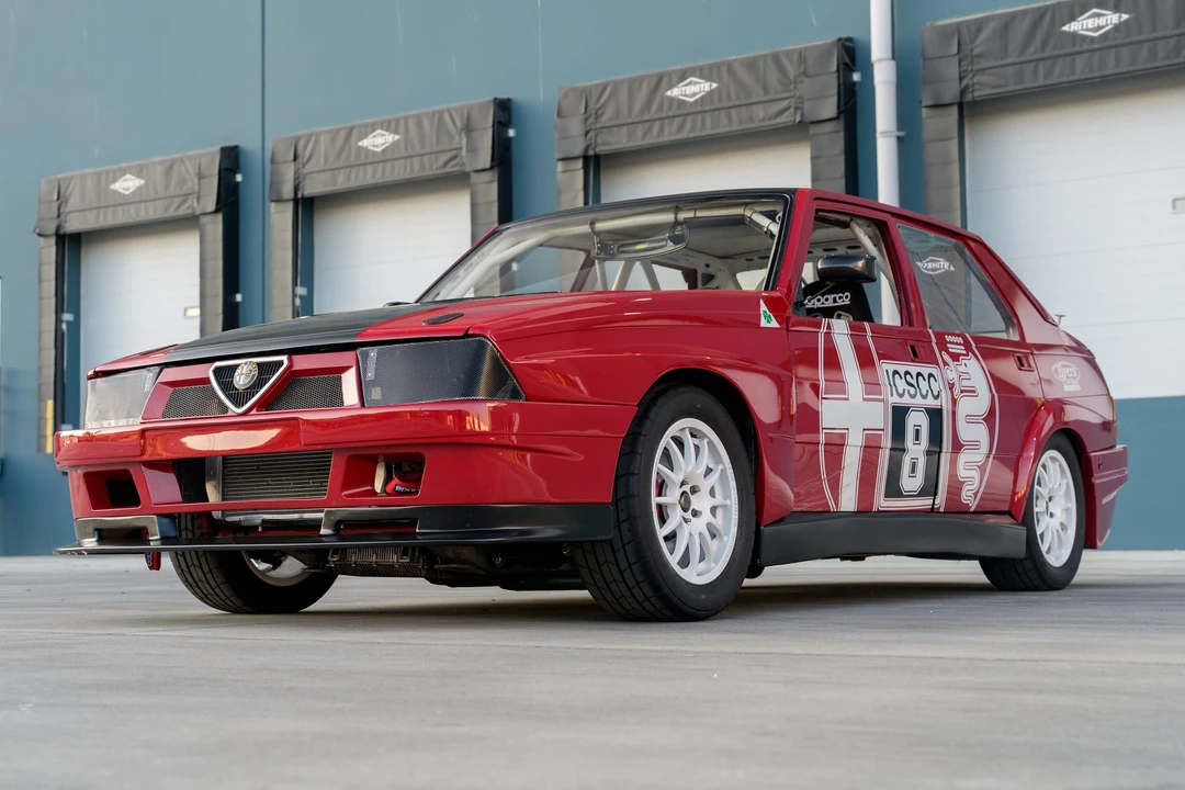 1987 Alfa Romeo 75/Milano - Image 7 of 31