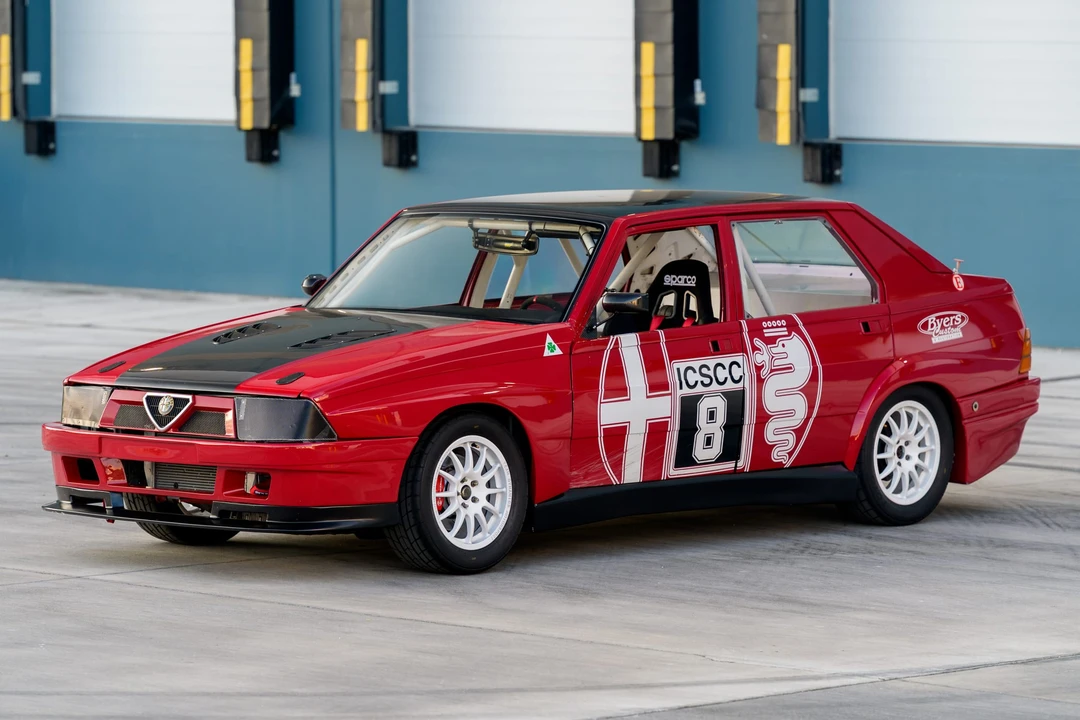 1987 Alfa Romeo 75/Milano - Image 2 of 31