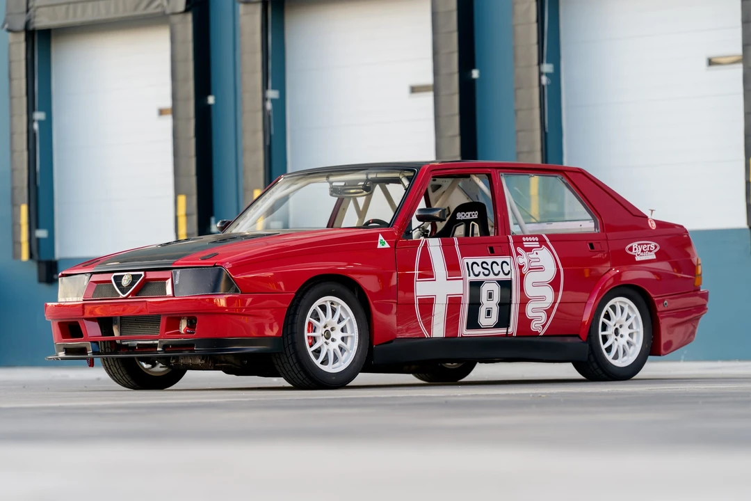 1987 Alfa Romeo 75/Milano - Image 3 of 31