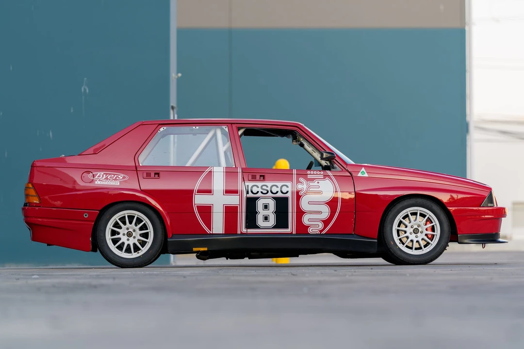 1987 Alfa Romeo 75/Milano - Image 21 of 31