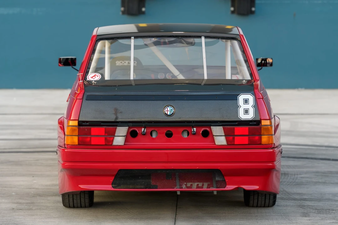 1987 Alfa Romeo 75/Milano - Image 29 of 31