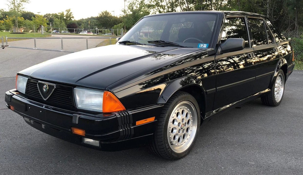 1987 Alfa Romeo 75/Milano - Image 4 of 31