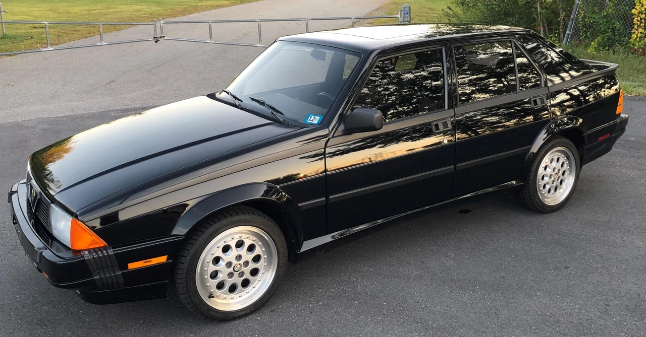 1987 Alfa Romeo 75/Milano - Image 8 of 31