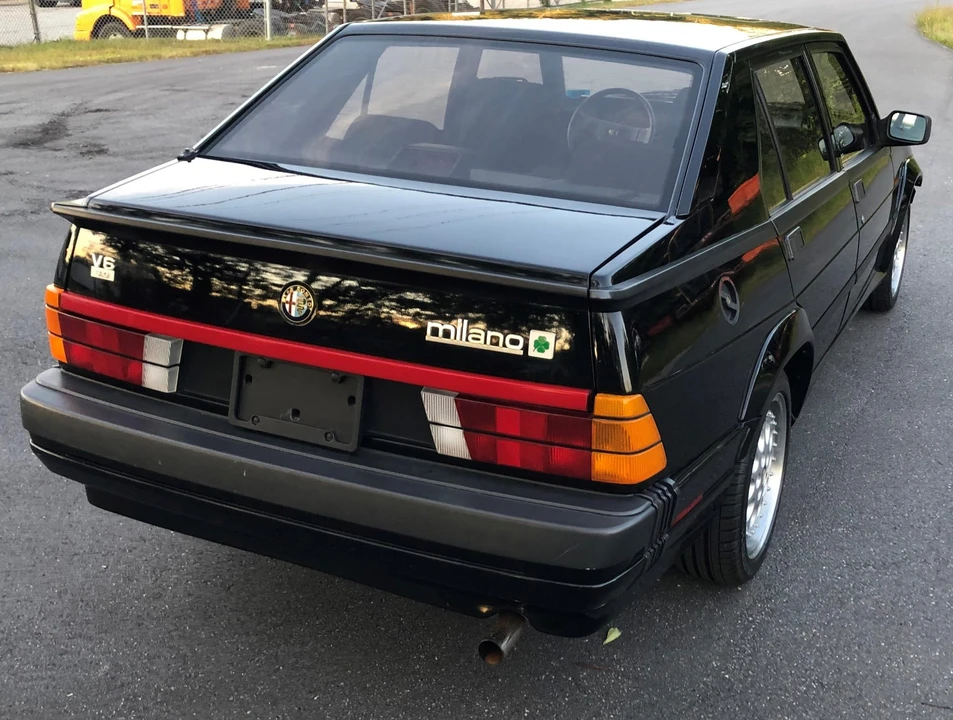 1987 Alfa Romeo 75/Milano - Image 18 of 31