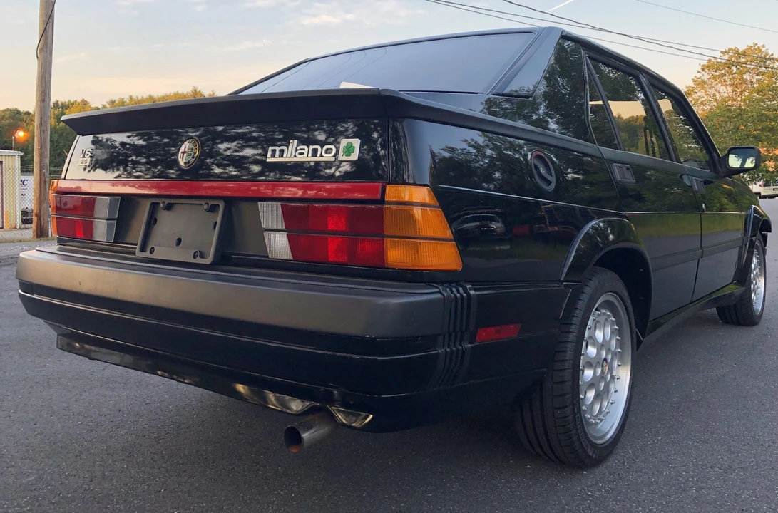 1987 Alfa Romeo 75/Milano - Image 22 of 31