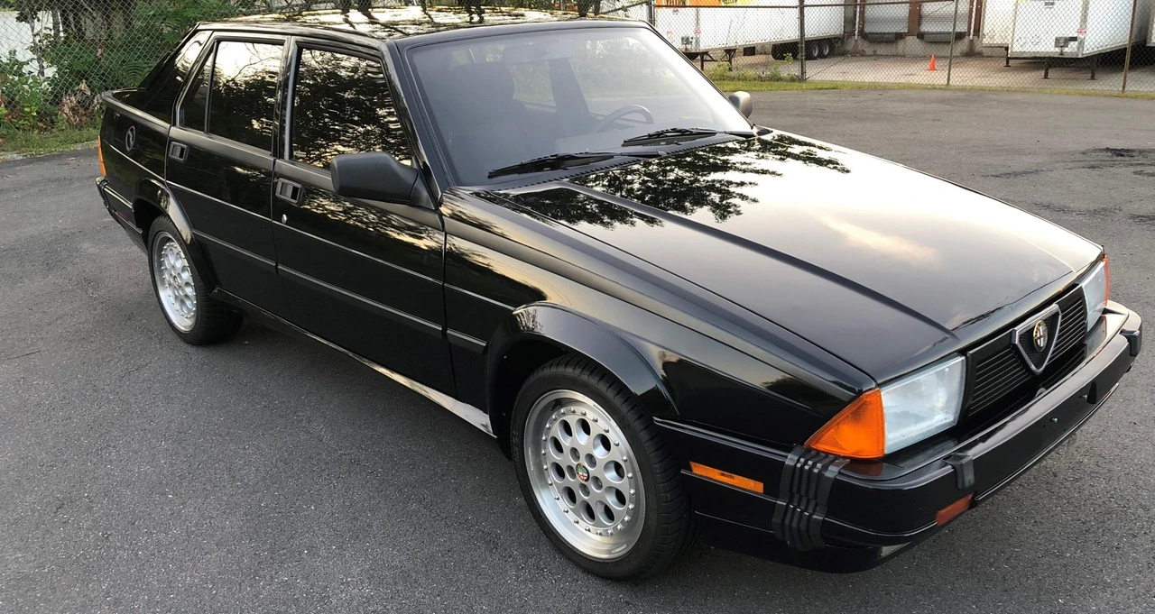 1987 Alfa Romeo 75/Milano - Image 25 of 31