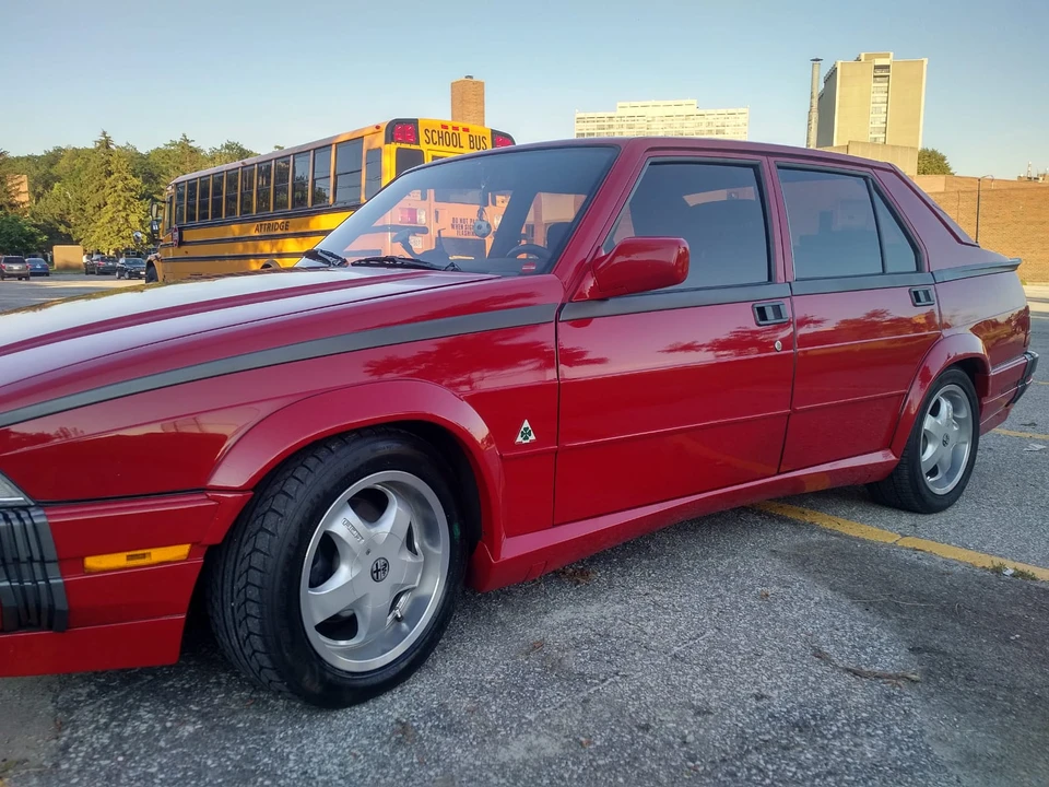 1987 Alfa Romeo 75/Milano - Image 4 of 31