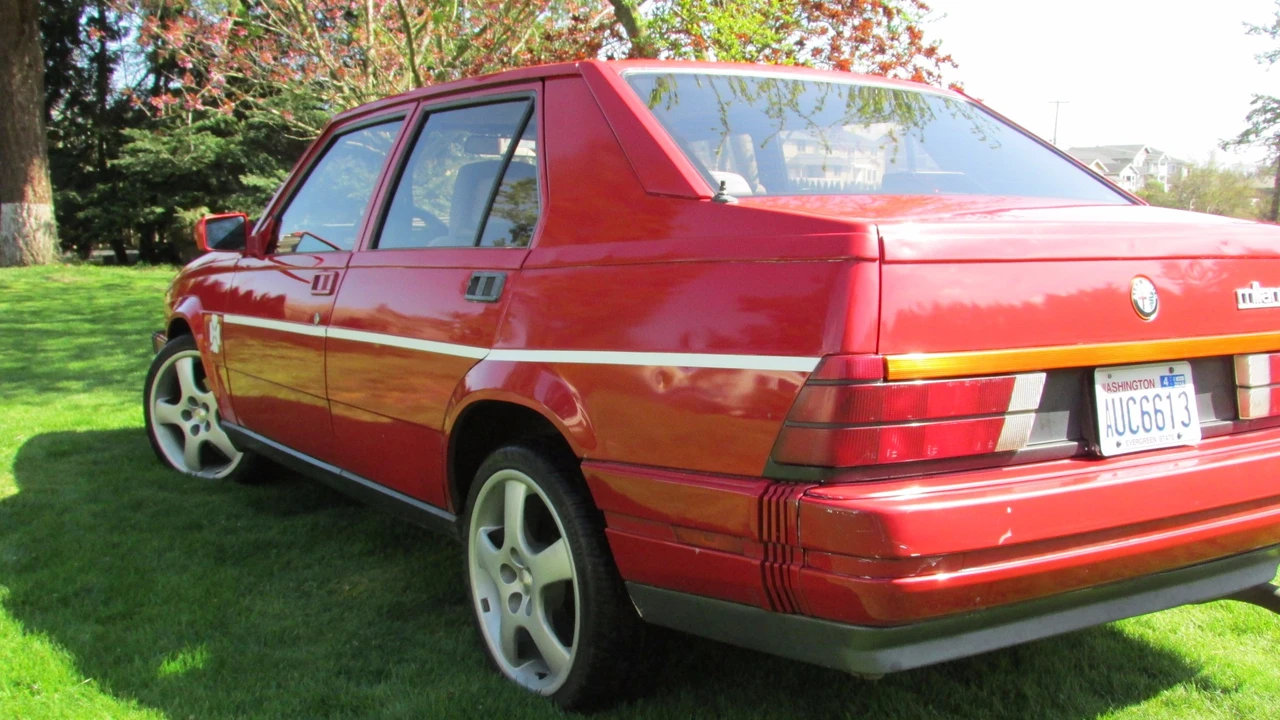 1987 Alfa Romeo 75/Milano - Image 6 of 31