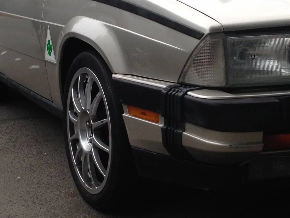 1987 Alfa Romeo 75/Milano - Image 7 of 10