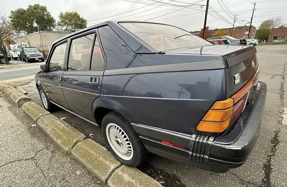 1987 Alfa Romeo 75/Milano - Image 3 of 10