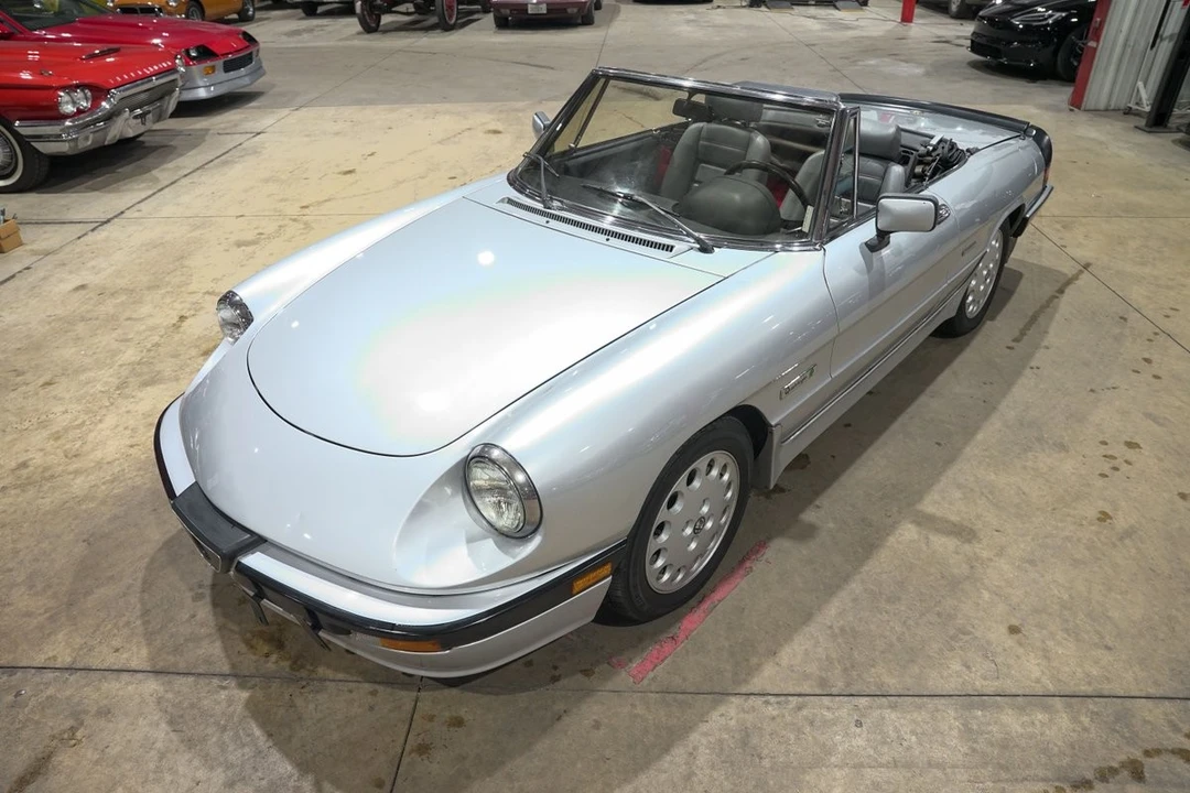 1987 Alfa Romeo - Image 15 of 31