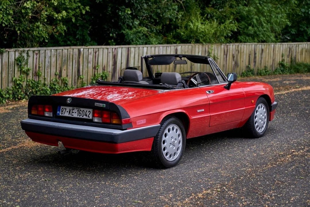 1987 Alfa Romeo 102-Series 2000 - Image 12 of 31