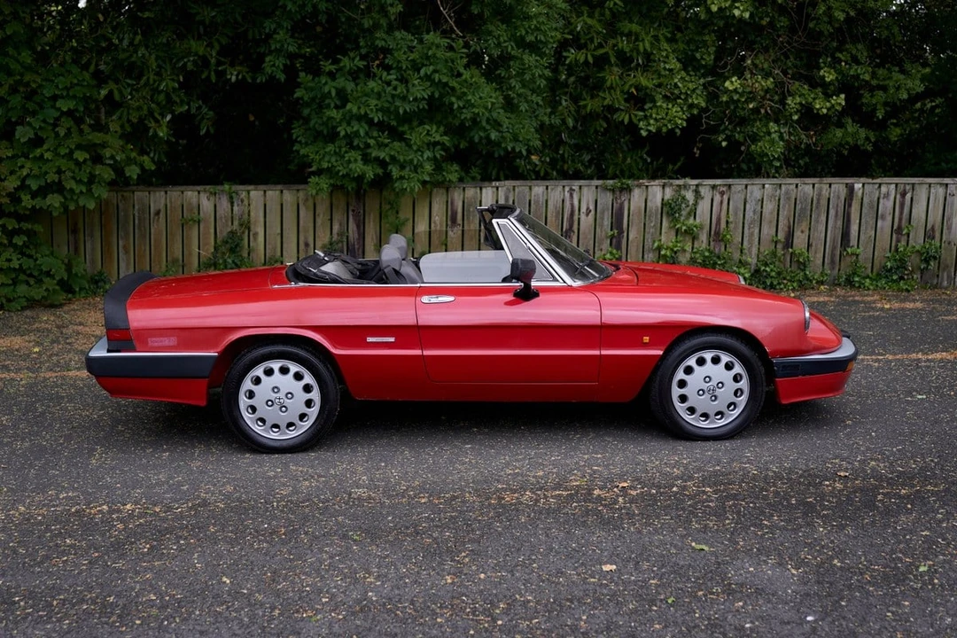 1987 Alfa Romeo 102-Series 2000 - Image 13 of 31