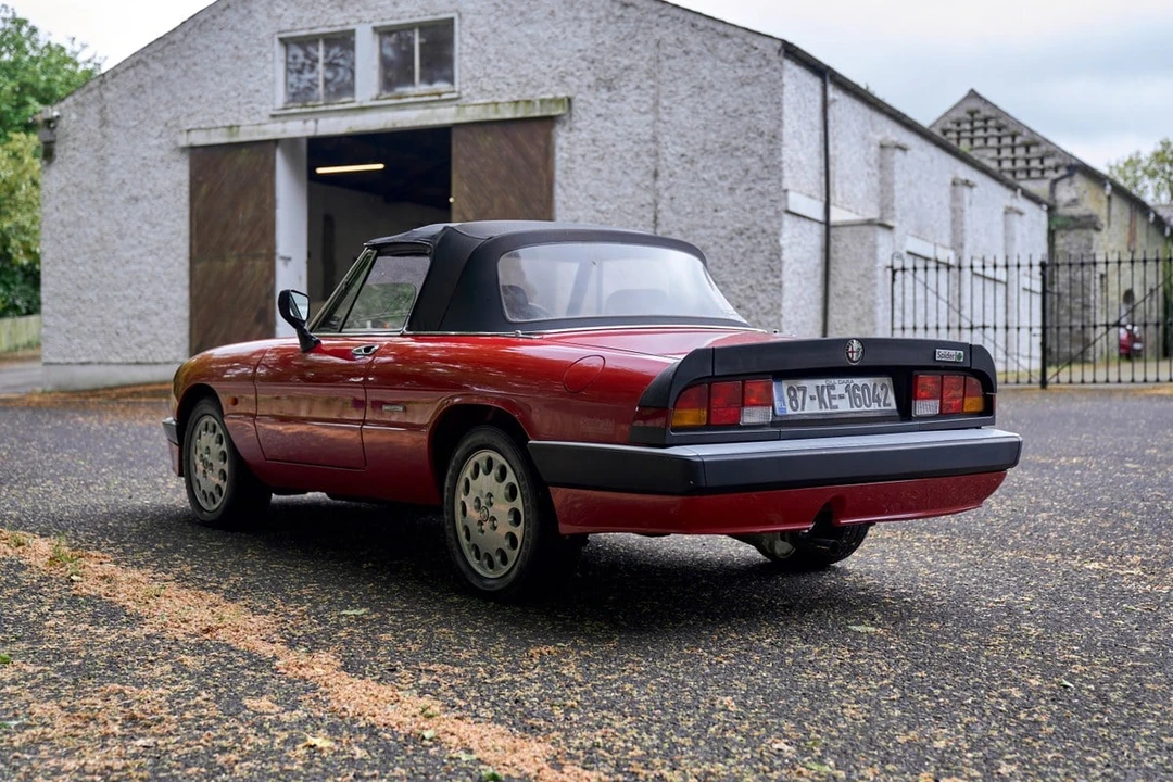 1987 Alfa Romeo 102-Series 2000 - Image 20 of 31