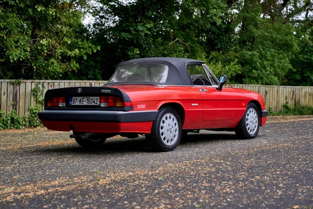 1987 Alfa Romeo 102-Series 2000 - Image 23 of 31