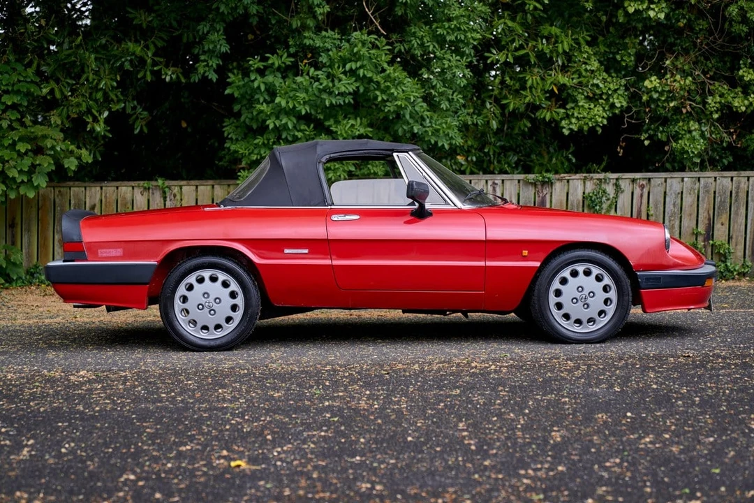 1987 Alfa Romeo 102-Series 2000 - Image 24 of 31