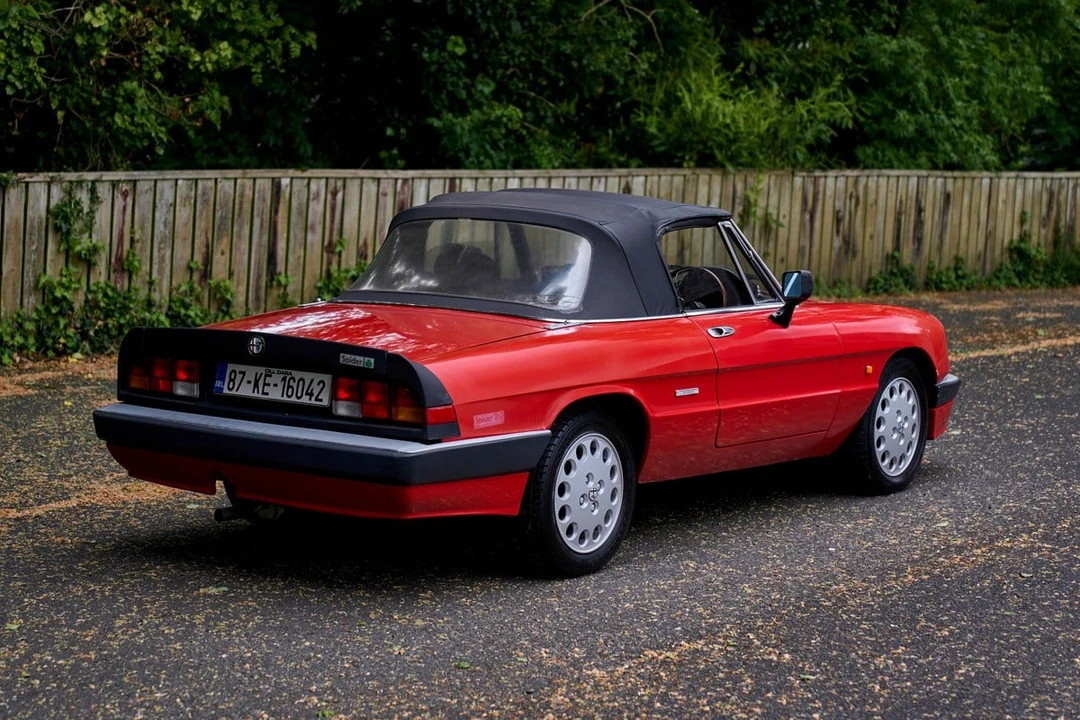 1987 Alfa Romeo 102-Series 2000 - Image 31 of 31