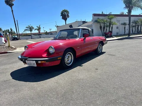 1987 Alfa Romeo Spider Convertible 2D