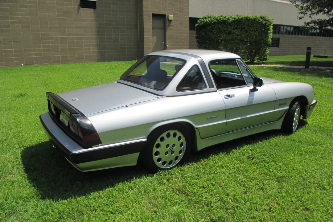 1987 Alfa Romeo Series 3 - Image 2 of 31