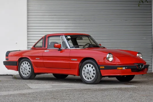 1987 Alfa Romeo Spider Quadrifoglio